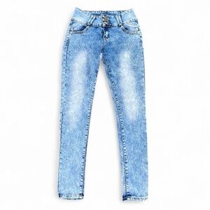 Vizio Size 3 High-Rise Light Blue Women’s Skinny Jeans